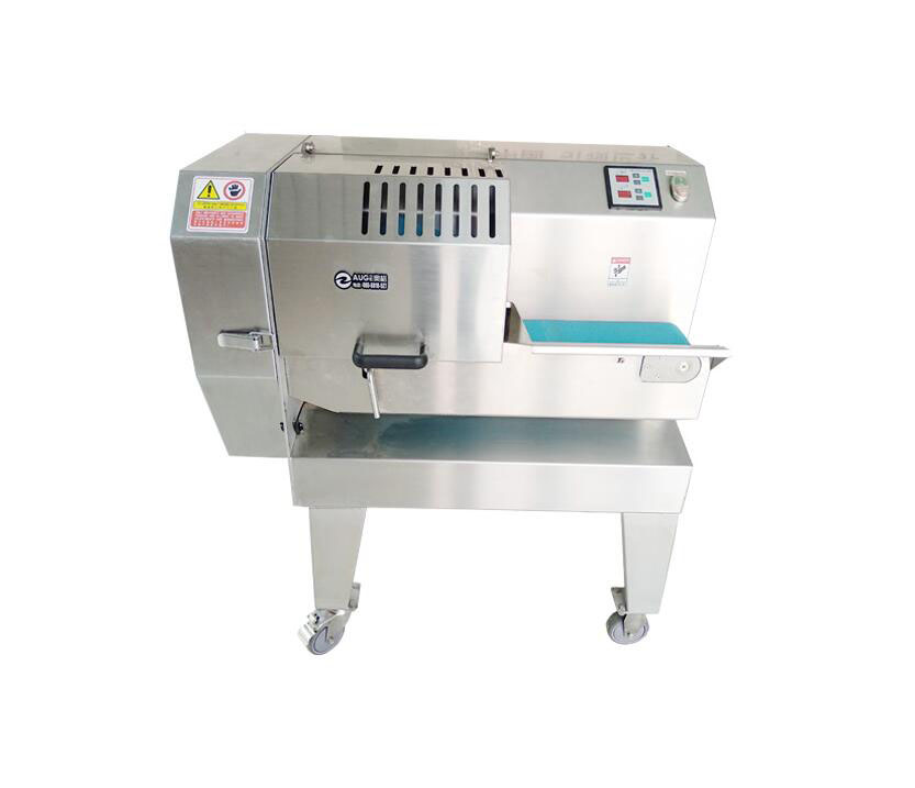 正确使用切菜机，以防手被“咬住”